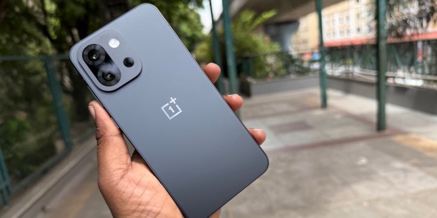 OnePlus 13s